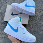 NIKE COURT Son ideales para un look casual diario, combinando funcionalidad y estilo deportivo clásico